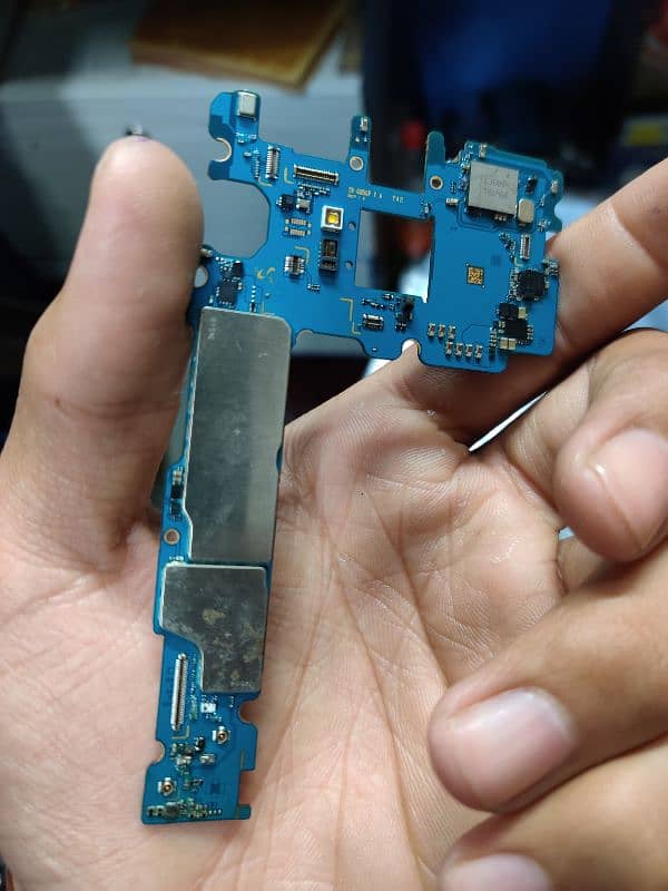 Samsung S8+ Dual Sim Official PTA approved board for Sale 3