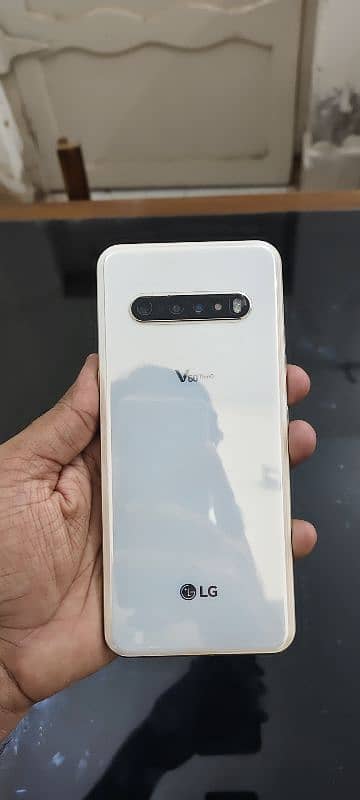 LG V60 THINQ 3