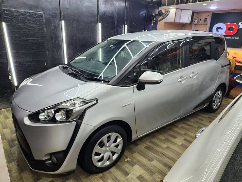 Toyota Sienta 2018 X Package 2