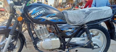 SUZUKI GS 150 URGENT SALE, NEW CONDITION.