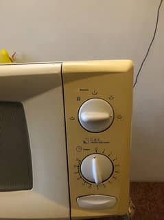 dawlance microwave ovan in best working condition for sale