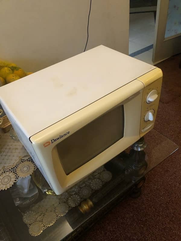 dawlance microwave ovan in best working condition for sale 5