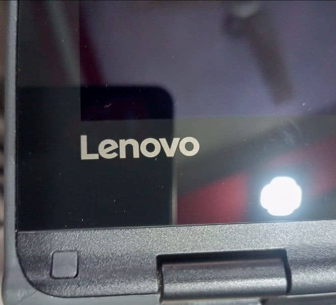 Lenovo e500 x360 chrome book 2