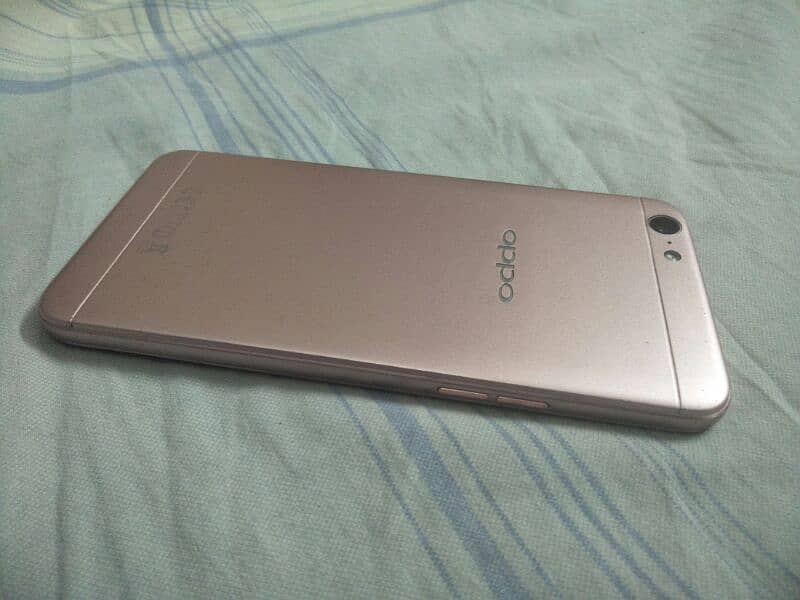 Oppo A57 1