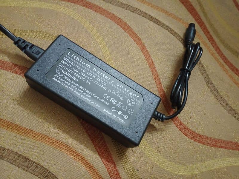 Lithium Ion Battery Charger 1