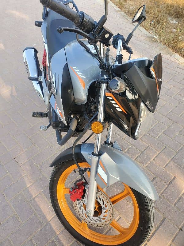 Honda CB 150F SE Grey 5