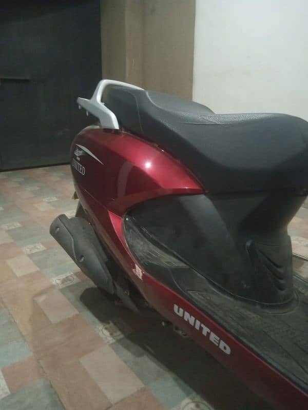 United 100 scooter for sale 3