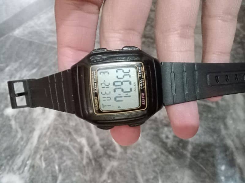 Casio watch 0