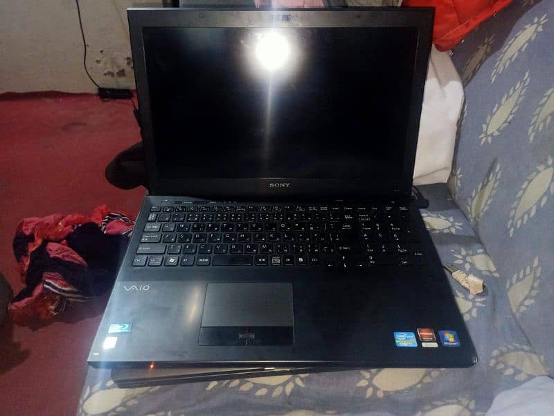 Sony laptop available for sale very good condition 3