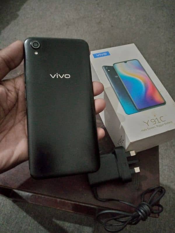 vivo y91c 2/32 duel SIM with box charger 1