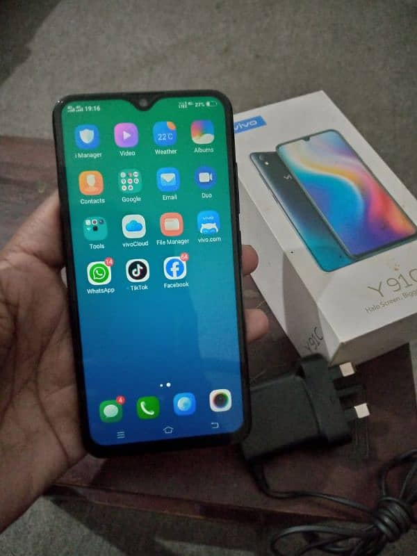 vivo y91c 2/32 duel SIM with box charger 3