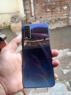 vivo y20 ram 4 64 battery powered 5000 MH