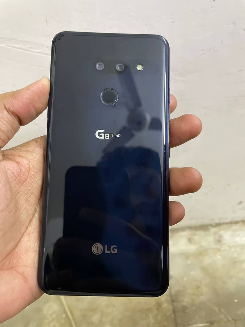 LG g8 thinq 6/128 1