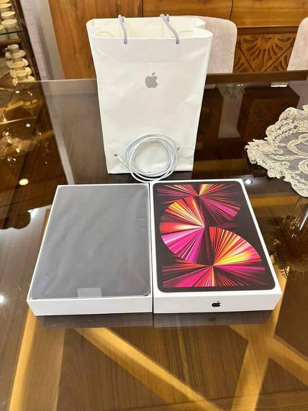 ipad Pro m1 For Sale 03439277208 Contact me on WhatsApp 1