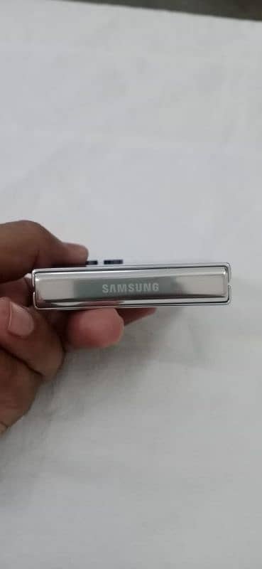 samsung Z filp 5 official pta 3