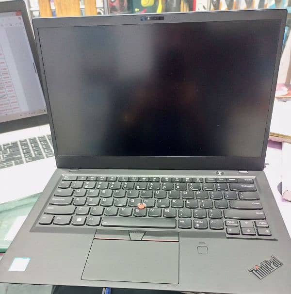 Lenovo Thinkpad X1 Carbon, Core i7, 8th generation laptop 1