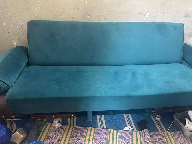 sofa for urgently sale 1