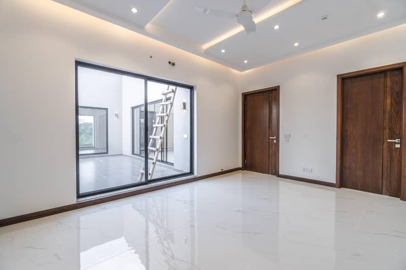 Modern 1 Kanal House Nearby Park in DHA Phase 7 29