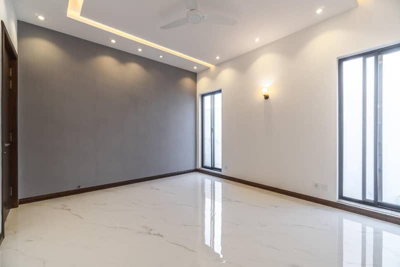 Modern 1 Kanal House Nearby Park in DHA Phase 7 31