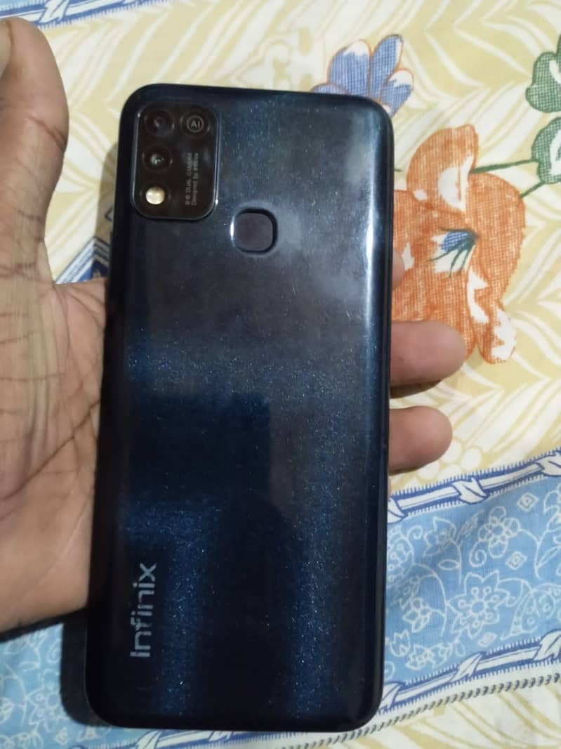 infinix hot 10 play  4/64 5