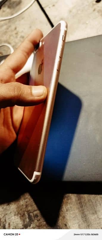 iphone 7plus 128gp official pta prove 2