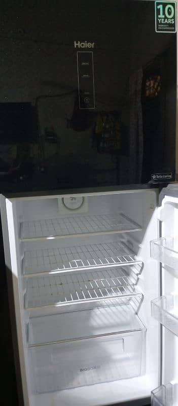 Haier fridge double door in 100% Good condition 3