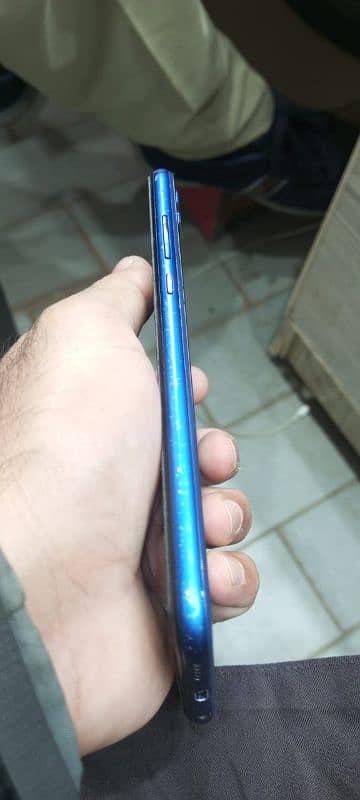 Huawei Honor  8X 4