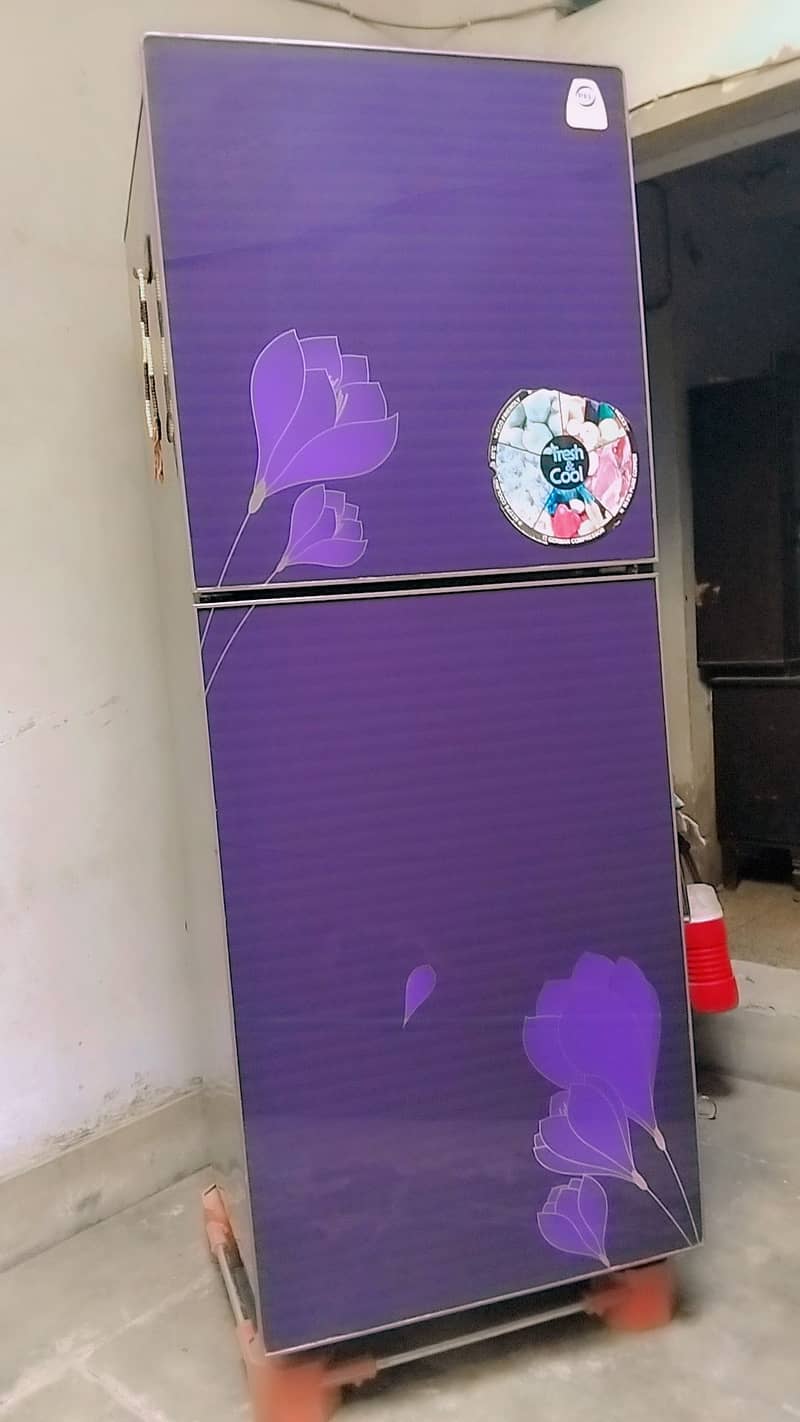 Pel Fridge Glass door in Good Condition. (Contact no: 03006640339) 8