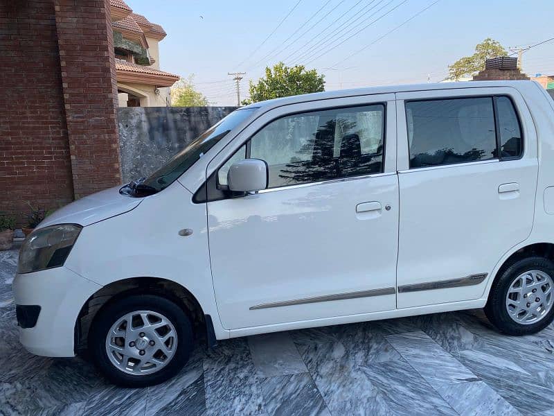 Suzuki Wagon R 2018 1