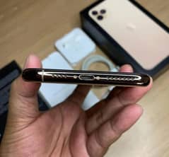 iPhone 11 pro Max 256 gb with box My WhatsApp number 0326-7720513