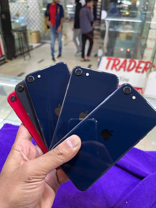 iphone 8 jv/8+iphone 7,xr,xsmax iphone se phone available nayel shop 7