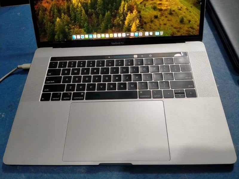 Unbelievable Price Apple MacBook Pro 2019 15" 32/512 3