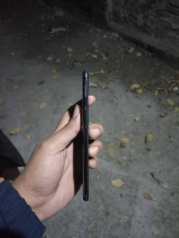 ONE PLUS 5T 1