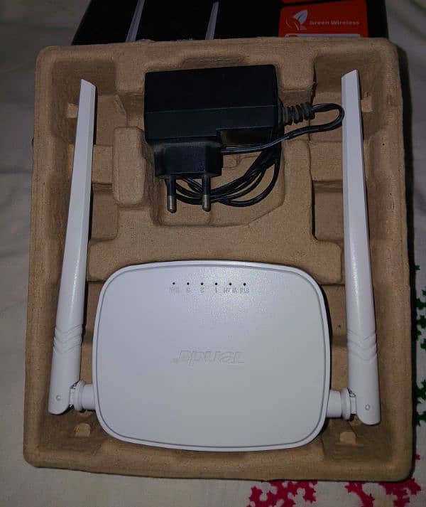 Router Tenda N 300 1