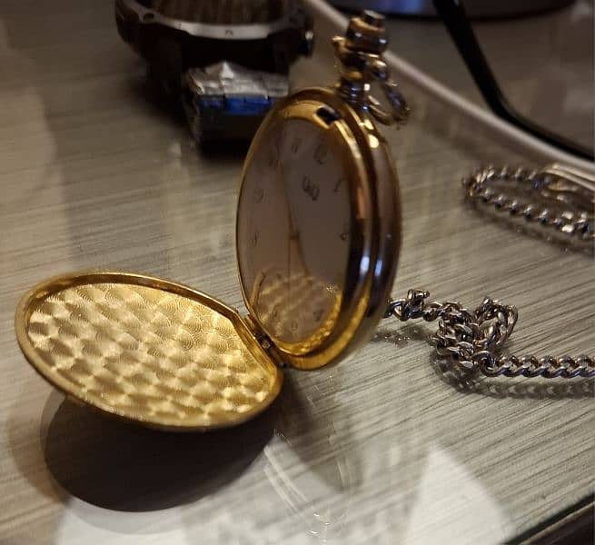 Q&Q Japanese pocket watch. 0