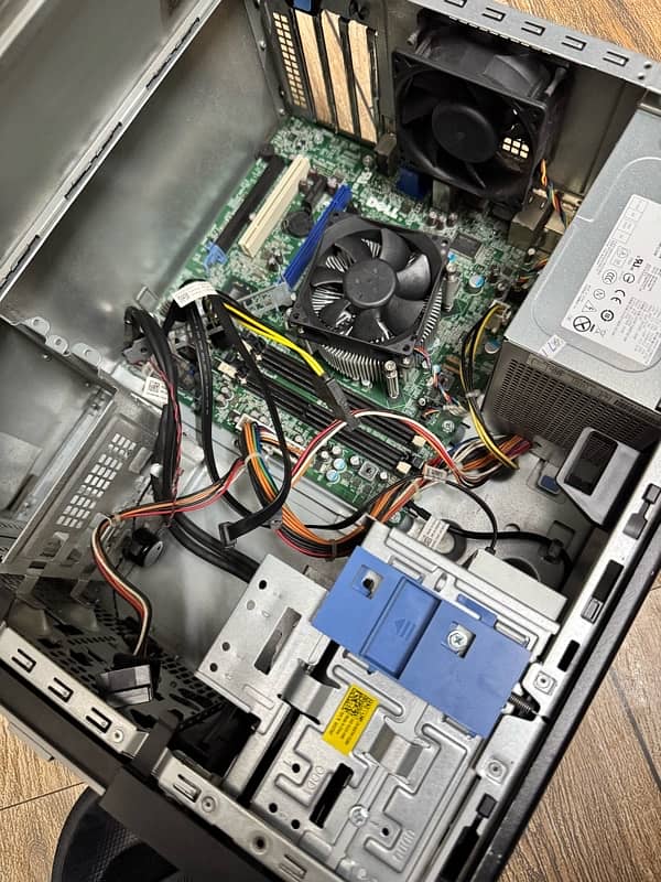 Dell OPTIPLEX Intel Core i5 1