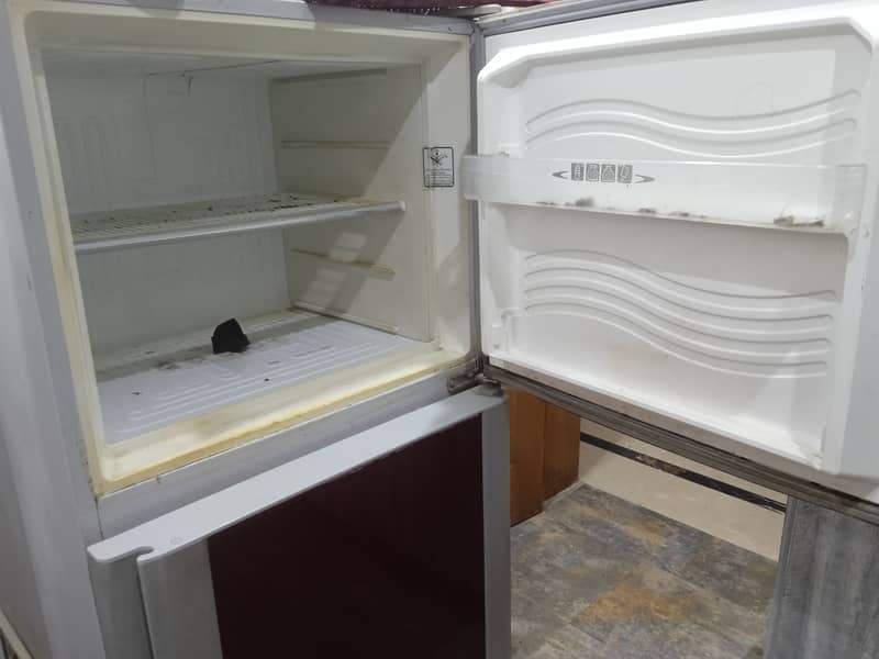 Dawlance Refrigerator on sales 4