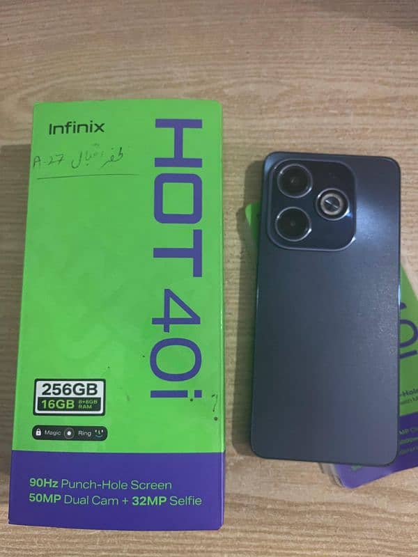 Infinix Hot 40i 8+8/256Gb 0