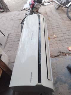 1 ton siplit ac geniun gas