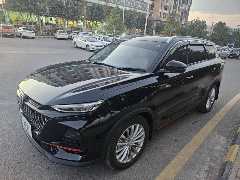 Oshan X7 FS 2023 (Only 3,200Km Driven) 0