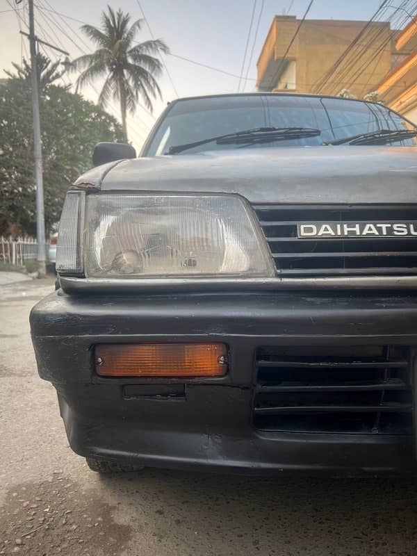 Daihatsu Charade 1985 3