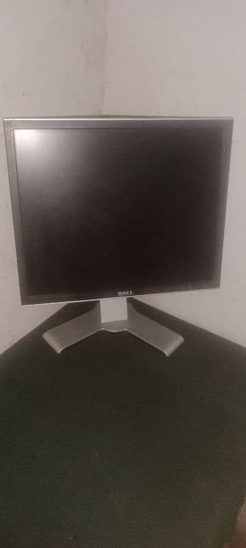 Dell 19" inch screen computer LCD  0309114290 0