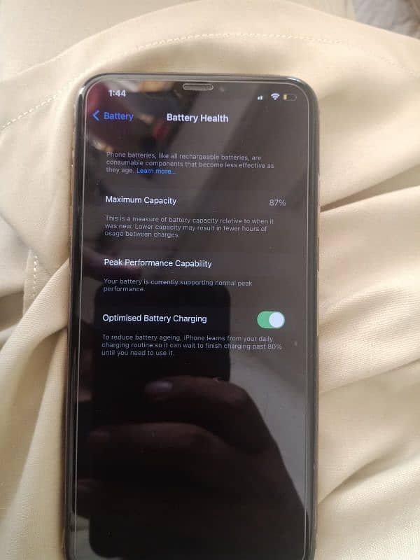 I phone Xs max 256GB Gold 4