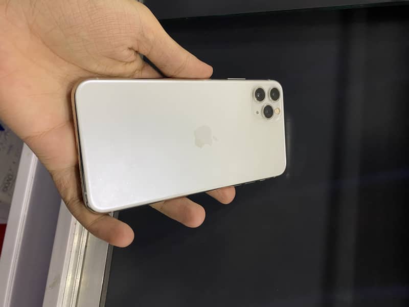 iphone 11pro max 256GB non pta (Factory unlock) 4