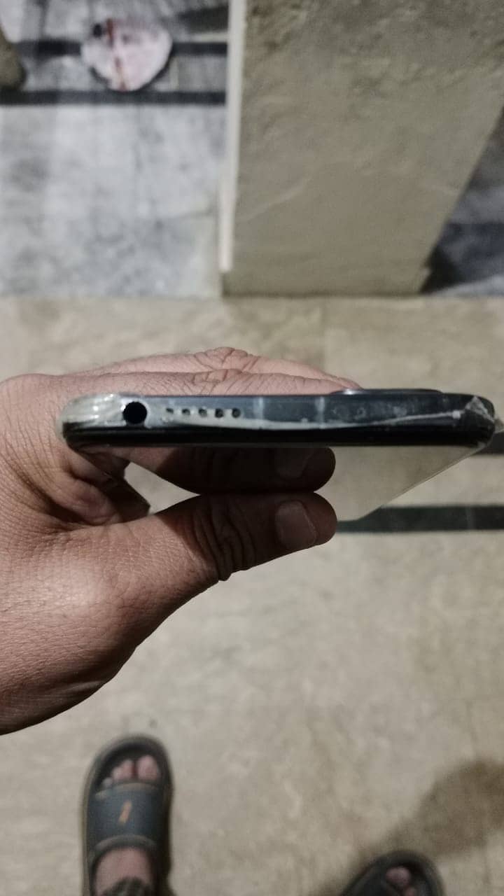 Redmi Note 11 6/128 Glass Crack With Box Not A Single Fult O3O1463OOO8 7