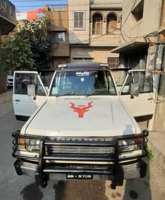 Mitsubishi Pajero 1989