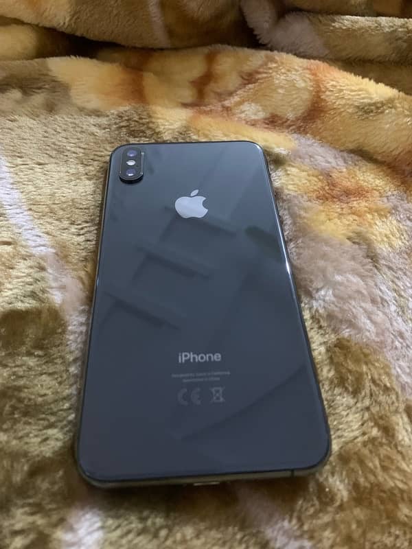 xs max pta 64 gb battery 78% 10/10 pta approved 0