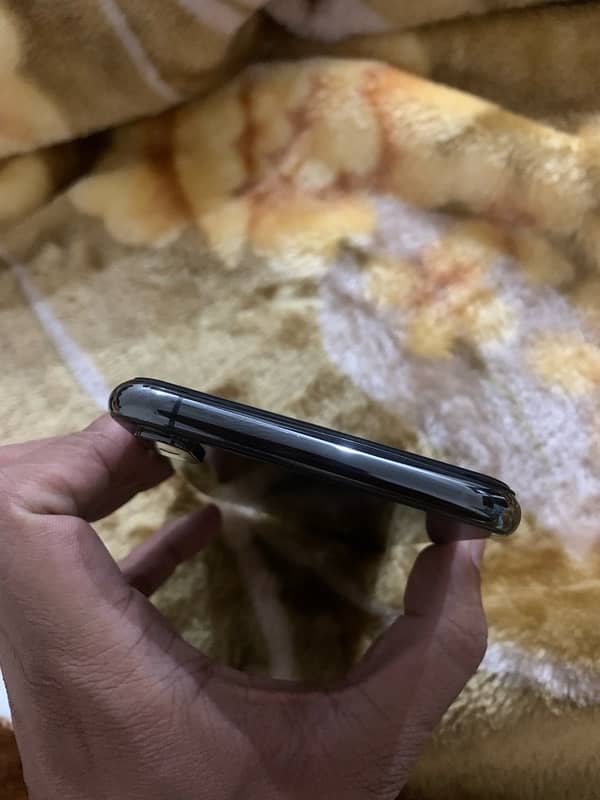 xs max pta 64 gb battery 78% 10/10 pta approved 4