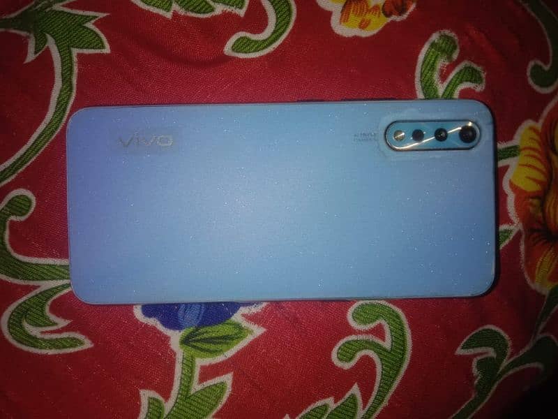 Vivo S1 4/128 2