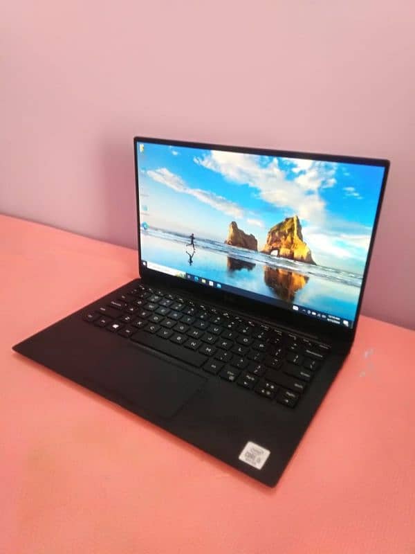 Dell XPS 13 9370 i5 10th Generation 6